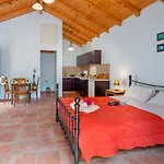 Διαμέρισμα Bask In The Beauty Of Paxoi - Kirki's Summer Retreats With Private Jacuzzis