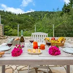 Διαμέρισμα Bask In The Beauty Of Paxoi - Kirki's Summer Retreats With Private Jacuzzis