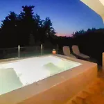 Bask In The Beauty Of Paxoi - Kirki's Summer Retreats With Private Jacuzzis *