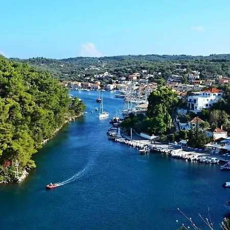 Bask In The Beauty Of Paxoi - Kirki's Summer Retreats With Private Jacuzzis * Ieromonachos