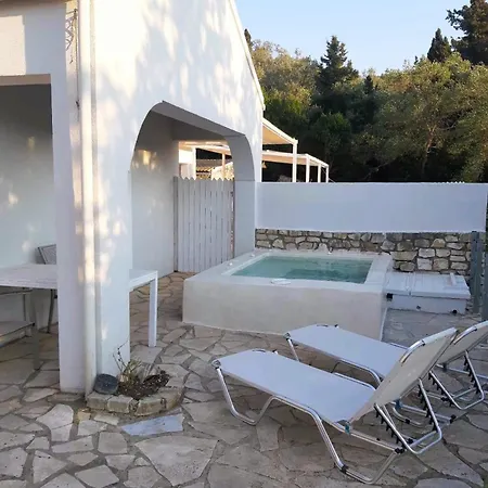 Bask In The Beauty Of Paxoi - Kirki's Summer Retreats With Private Jacuzzis Apartment Ieromonachos