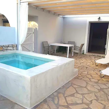 Bask In The Beauty Of Paxoi - Kirki's Summer Retreats With Private Jacuzzis *