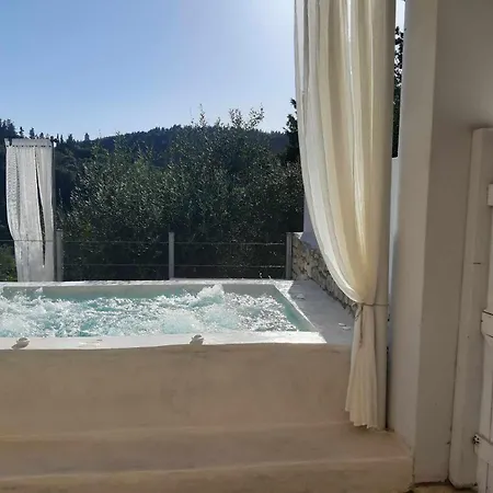 Bask In The Beauty Of Paxoi - Kirki's Summer Retreats With Private Jacuzzis Ieromonachos