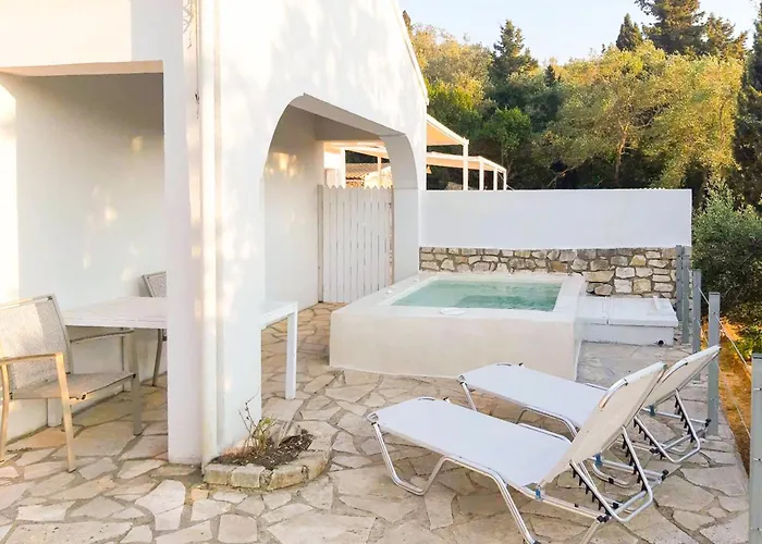 Bask In The Beauty Of Paxoi - Kirki's Summer Retreats With Private Jacuzzis Apartamento *